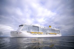 Ahmad-Reza-Ataie-Celebra-estas-navidades-navegando