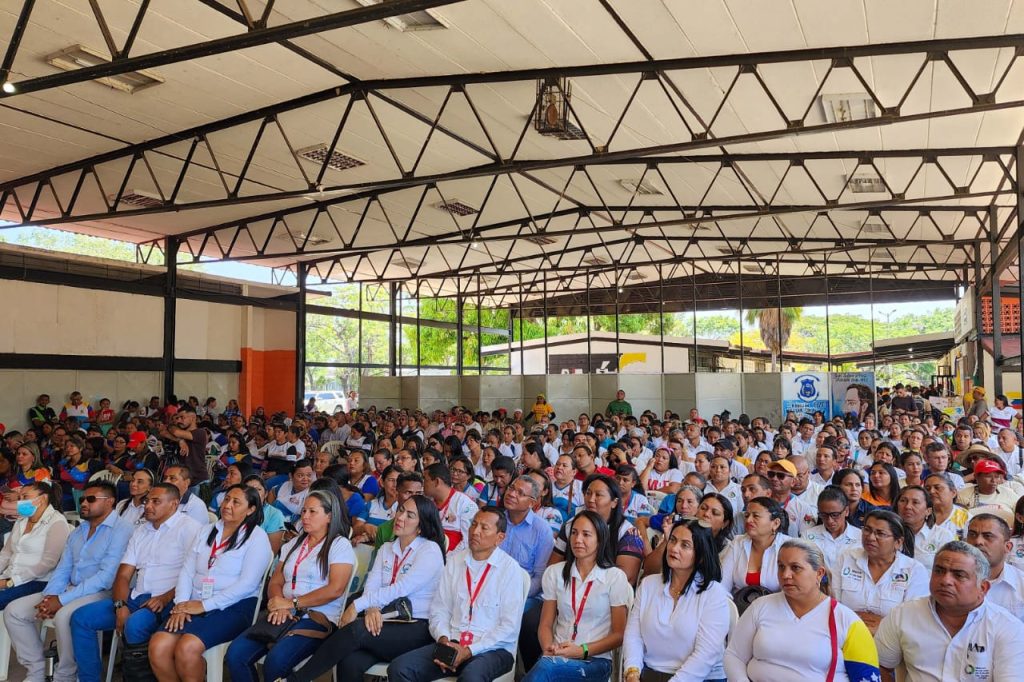 Bricomiles recuperan liceo Francisco Lazo Martí en Apure