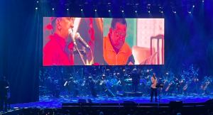 Con cantos y poesía homenajearon a Chávez en el Teresa Carreño