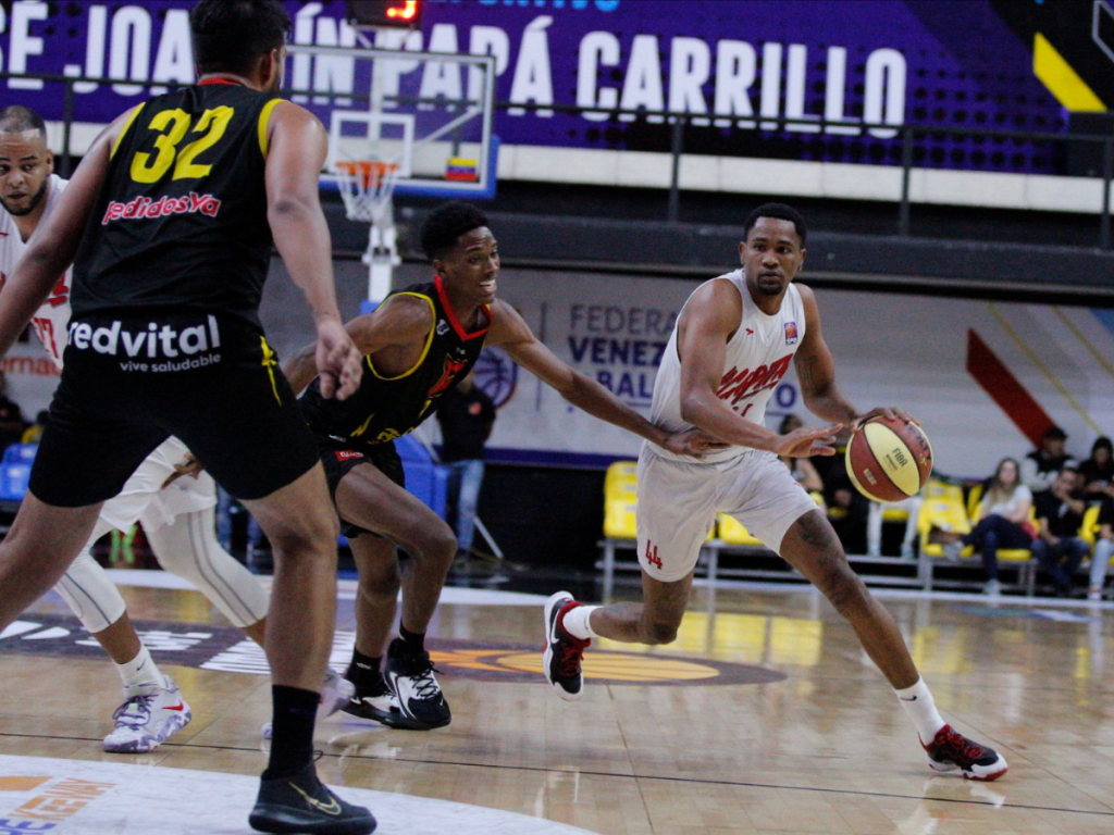 Cocodrilos superó a Diablos y sigue invicto