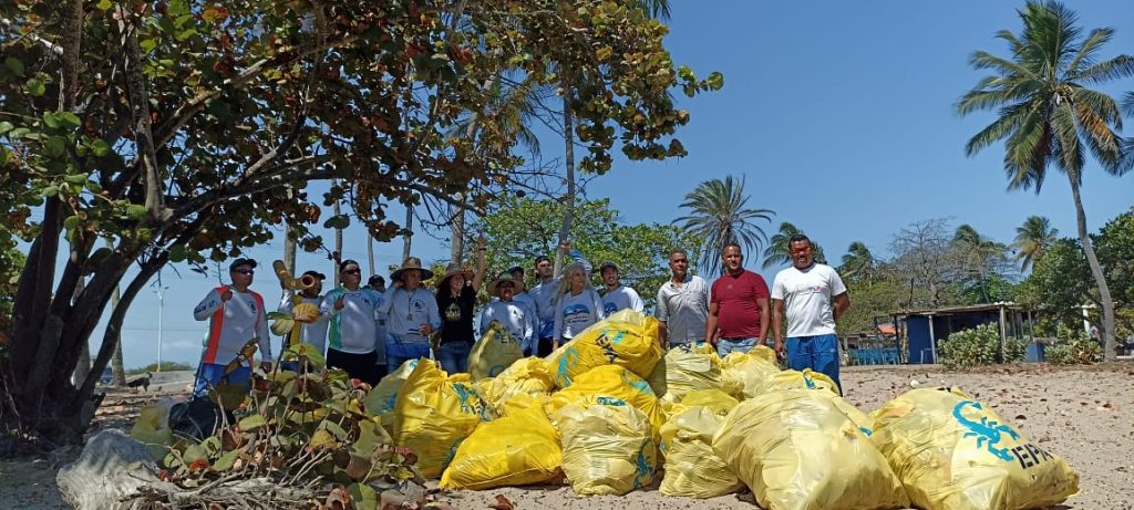 Competencia ecológica en Anzoátegui recolectó mil kilos de plástico