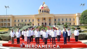 Cumbre iberoamericana acuerda cooperación ambiental, digital y alimentaria