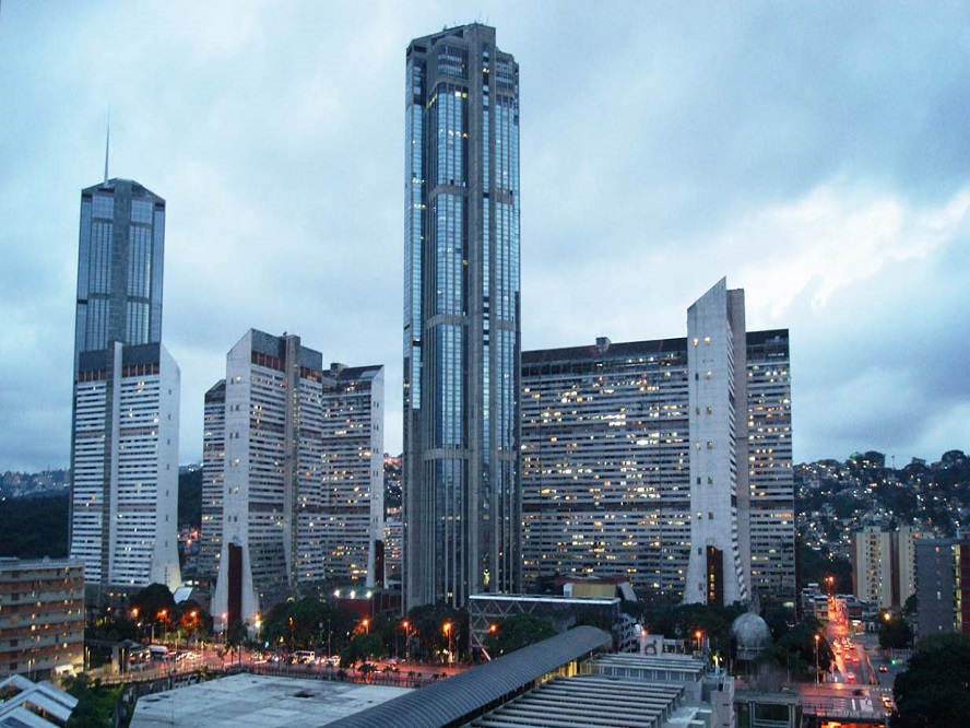 Camilo Ibrahim Issa - Torres Gemelas de Parque Central ¡Ícono arquitectónico de la Caracas moderna! - FOTO