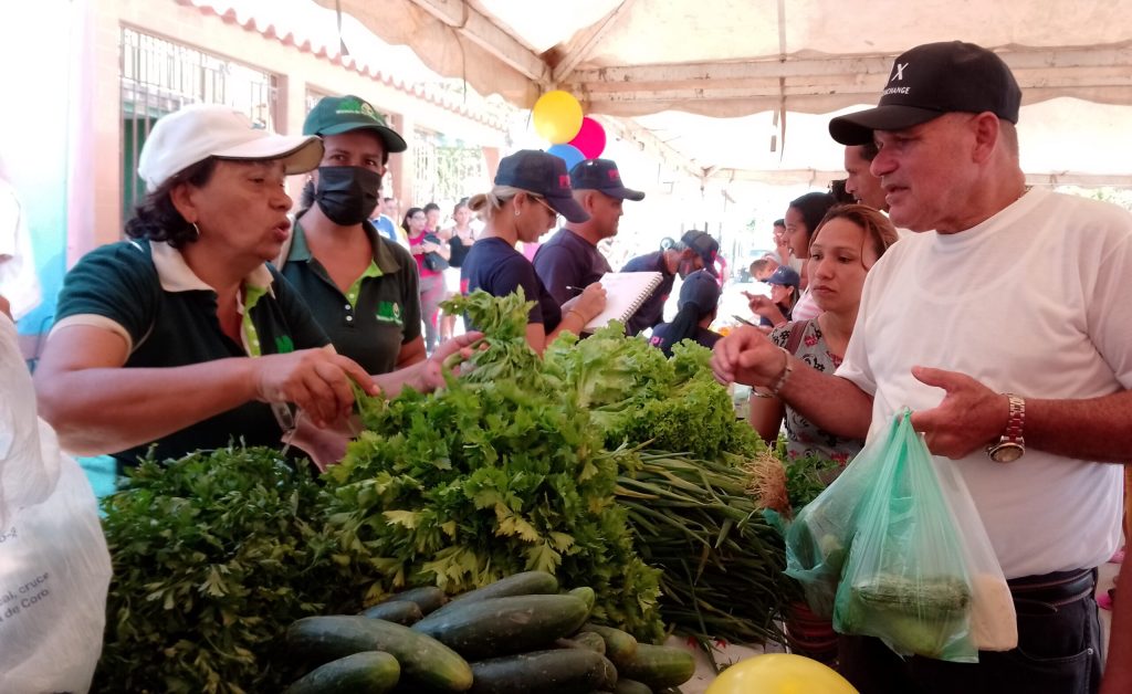 Más de mil familias de Cumaná adquirieron alimentos a bajo costos