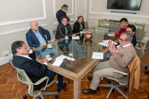 Humo blanco tras reunión de Petro con exjefes de la Farc