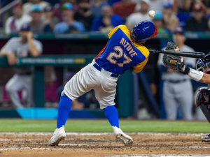 José Altuve fue operado de su dedo