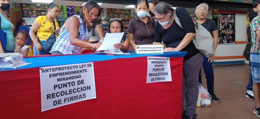 Juramentados en Guarenas promotores de la Ley de Emprendimiento