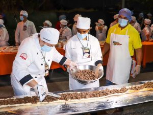 Larenses degustaron y celebraron el Pepito Guaro más grande del mundo