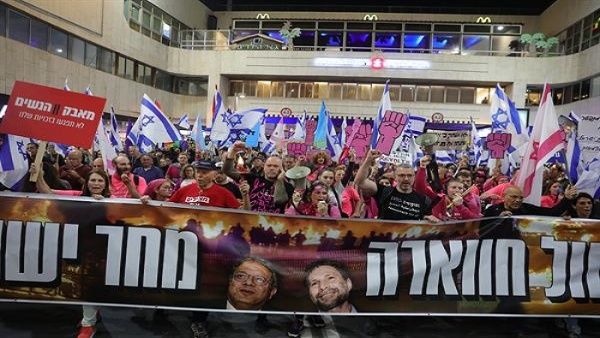 Netanyahu destituye a ministro de Defensa por criticar reforma judicial