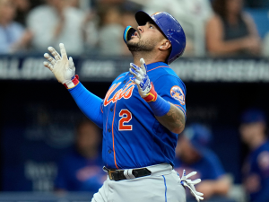 Omar Narváez se la vio clarita a los Rays