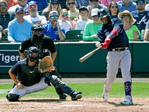 Orlando Arcia comandó la victoria de los Bravos