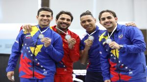 Venezuela logra plata en competencia de esgrima en Argentina