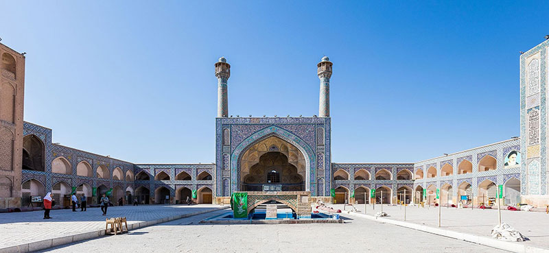 Salar-Ataie-Bandari-Isfahan-la-ciudad-más-bella-del-mundo