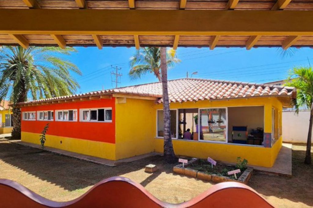 Supervisan escuelas rehabilitadas por las Bricomiles en Nueva Esparta