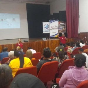 Formados 450 emprendedores de Chivacoa en manipulación de alimentos