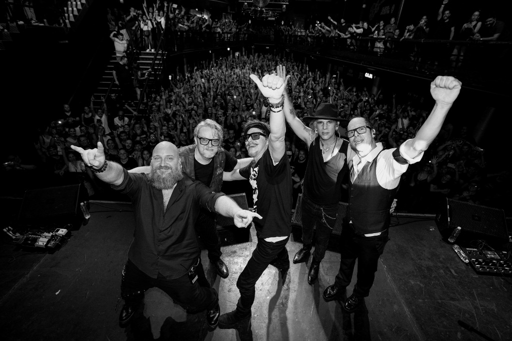 Zapato 3 regresa a Venezuela con "Requiem para un Zapato"