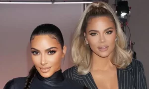 Khloé y Kim Kardashian en blanco de críticas por fotos "subidas de tono"