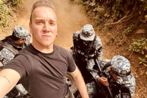 Indignación en redes por el video del influencer venezolano Oscar Alejandro