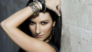 La inesperada confesión de Laura Pausini tras cumplir 30 años de carrera musical