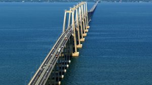 Restringen paso por el Puente sobre el Lago de Maracaibo por mantenimiento