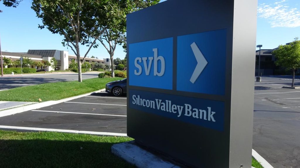 Quiebra del Banco Silicon Valley repercute en bancos dentro y fuera de EE. UU.