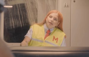 Critican “irrespetuosa” campaña de Marian y ya junto al Metro de Caracas