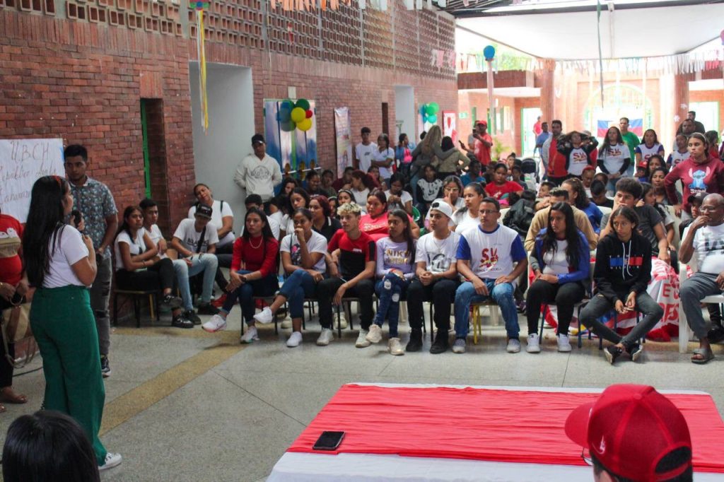 50 mil jóvenes se suman a asambleas de Jpsuv