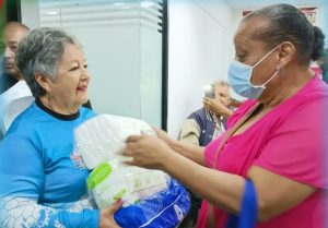 911 abuelos han sido atendidos en jornadas integrales en Caracas