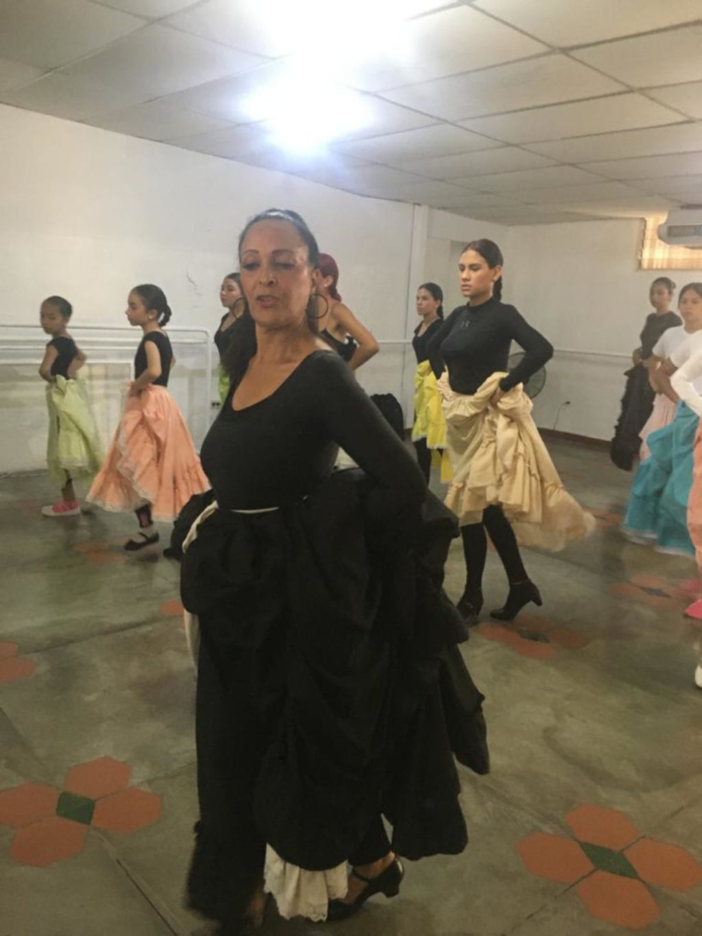 Bailarines venezolanos dieron taller de danza nacionalista en Trujillo