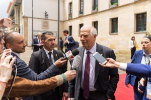 Hay que levantar «gradualmente» las sanciones económicas contra Venezuela