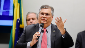 Brasil toma medidas estrictas con redes sociales por ataques a escuelas