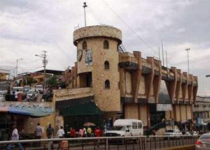 Denuncian en Guatire estafa millonaria