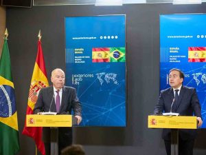 Canciller brasileño: Bolivia y Venezuela deben estar en Mercosur