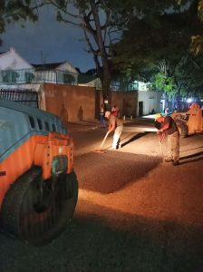 Colocan asfalto en avenidas de la parroquia El Recreo de Caracas