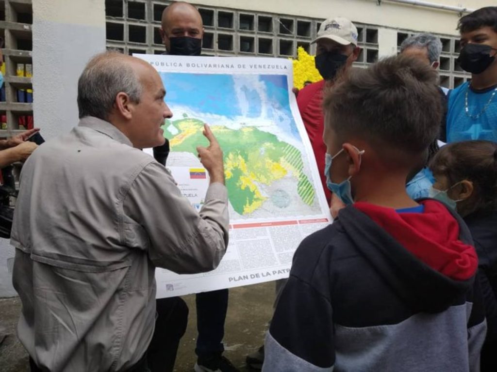Colocarán 130.000 mapas de Venezuela en escuelas del país