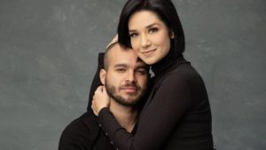 Le cayeron encima a Daniela Alvarado por verse mucho mayor que su esposo