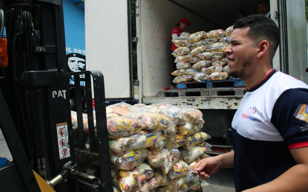 Despachan víveres y proteínas en Casas de Alimentación de Barinas