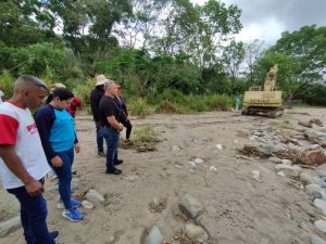 Ejecutan mantenimiento de ríos y afluentes en Yaracuy
