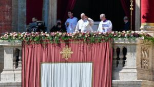 El Papa: Cristo ha resucitado y está con nosotros para siempre