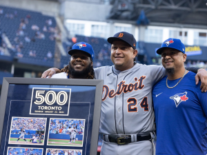 El Rogers Centre reconoció la trayectoria de Miggy