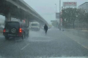 En alerta 14 provincias de República Dominicana por lluvias
