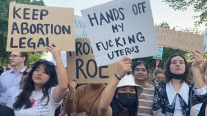 Estadounidenses dicen “no” a restricción de la píldora abortiva