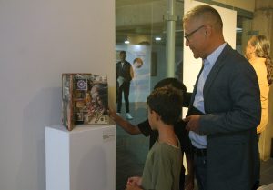 Exposición "Libros de libros" se inauguró en el Museo de Bellas Artes