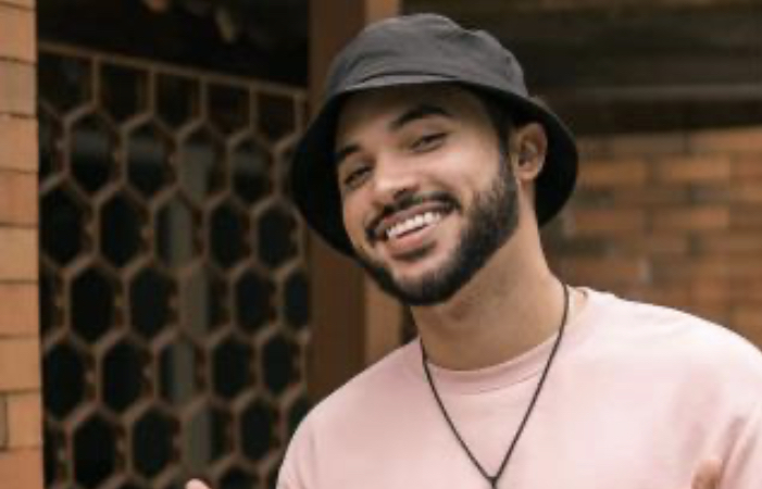 Denuncian a youtuber dominicano por hacerle pesada “broma” a una mujer y sus hijos