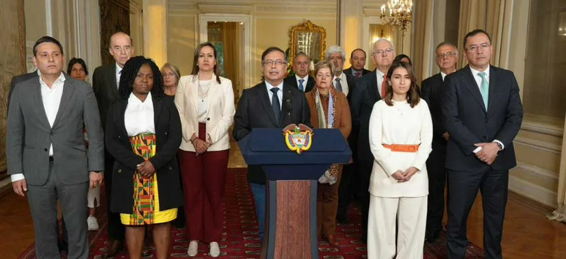 Gustavo Petro realizó cambios en su gabinete ministerial