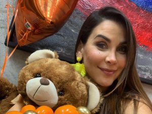 Gabriela Vergara celebra con mensaje cumpleaños de sus gemelas
