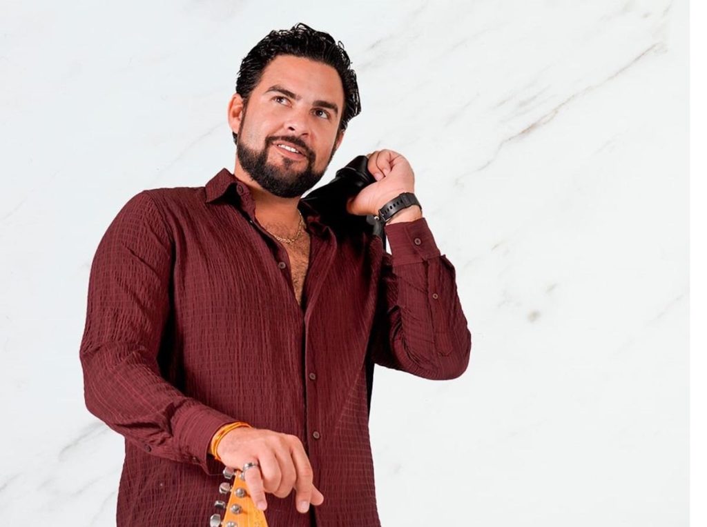 Gerardo Bazúa asegura que Paulina Rubio no lo mantiene