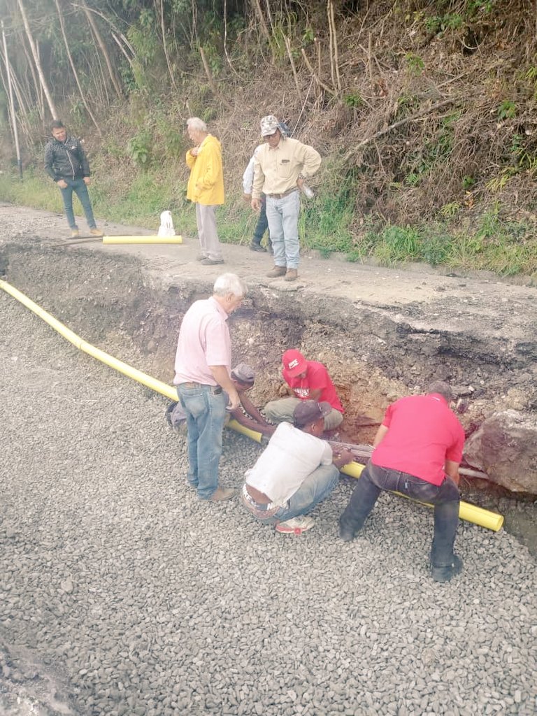 Inician reparación de vía Caracas-El Junquito
