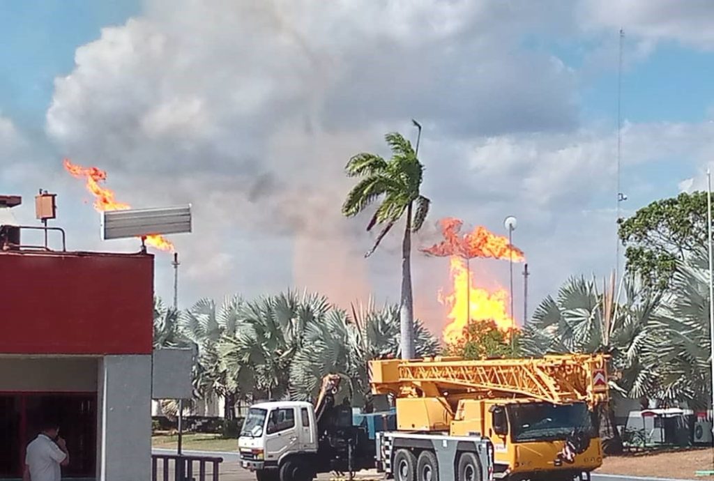 Investigan causas del incendio en planta de extracción de gas en Anaco