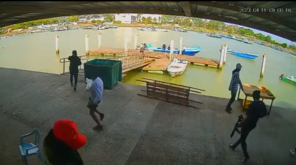 Investigan masacre en puerto pesquero de Esmeralda en Ecuador